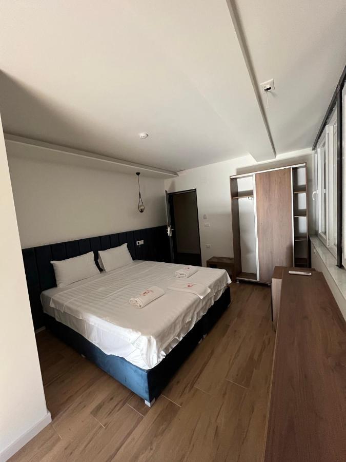 Kubi Hotel Struga Luaran gambar