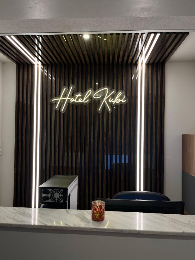 Kubi Hotel Struga Luaran gambar