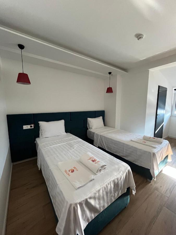Kubi Hotel Struga Luaran gambar