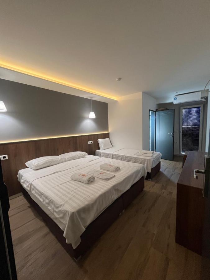 Kubi Hotel Struga Luaran gambar